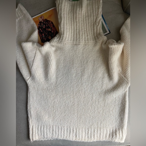 Anthropologie Pilcro Wide Turtleneck  Sweater In Cream/Ivory Size M - Picture 15 of 16